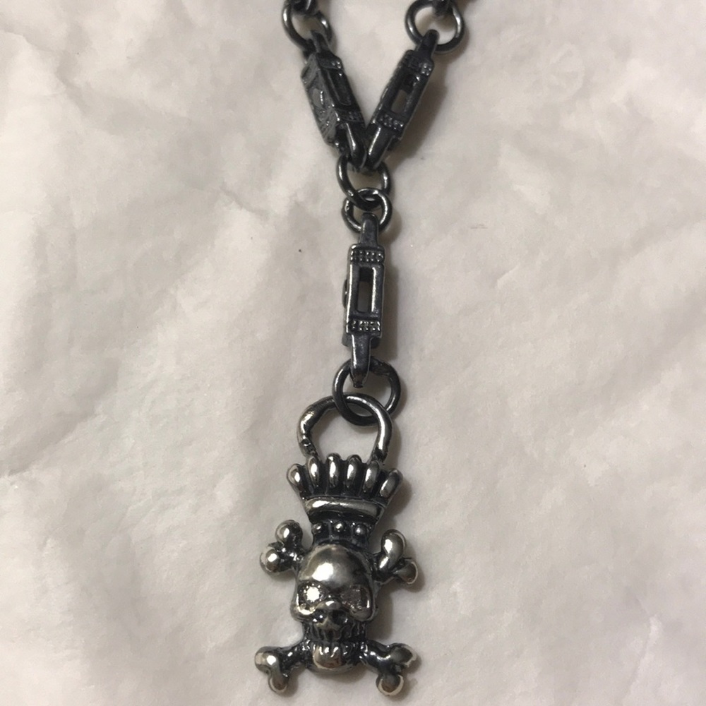 Skull & crossbones diamond charm lariat necklace